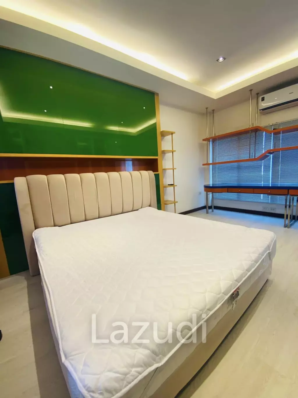 5 Bed 6 Bath Detached House  Noble Tara Pattanakarn