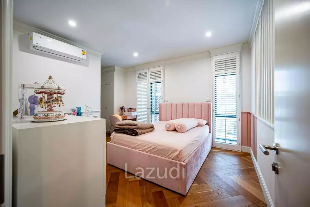 4 Bed 4 Bath 257 SQ.M Burasiri Pattanakarn