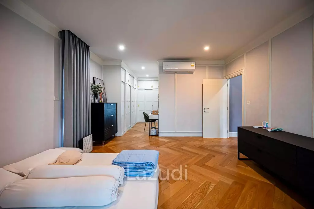 4 Bed 4 Bath 257 SQ.M Burasiri Pattanakarn