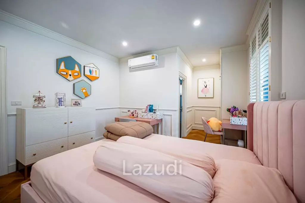 4 Bed 4 Bath 257 SQ.M Burasiri Pattanakarn
