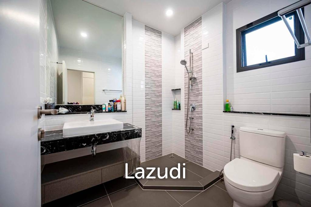 4 Bed 4 Bath 257 SQ.M Burasiri Pattanakarn