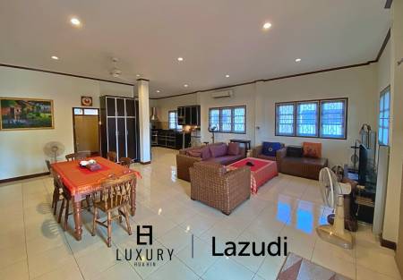 City Center 3 Bed Pool Villa For Rent in Soi 94