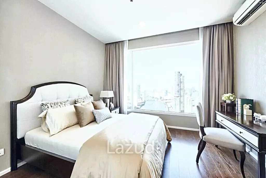 3 Bed 160 SQ.M Menam Residences Condominium