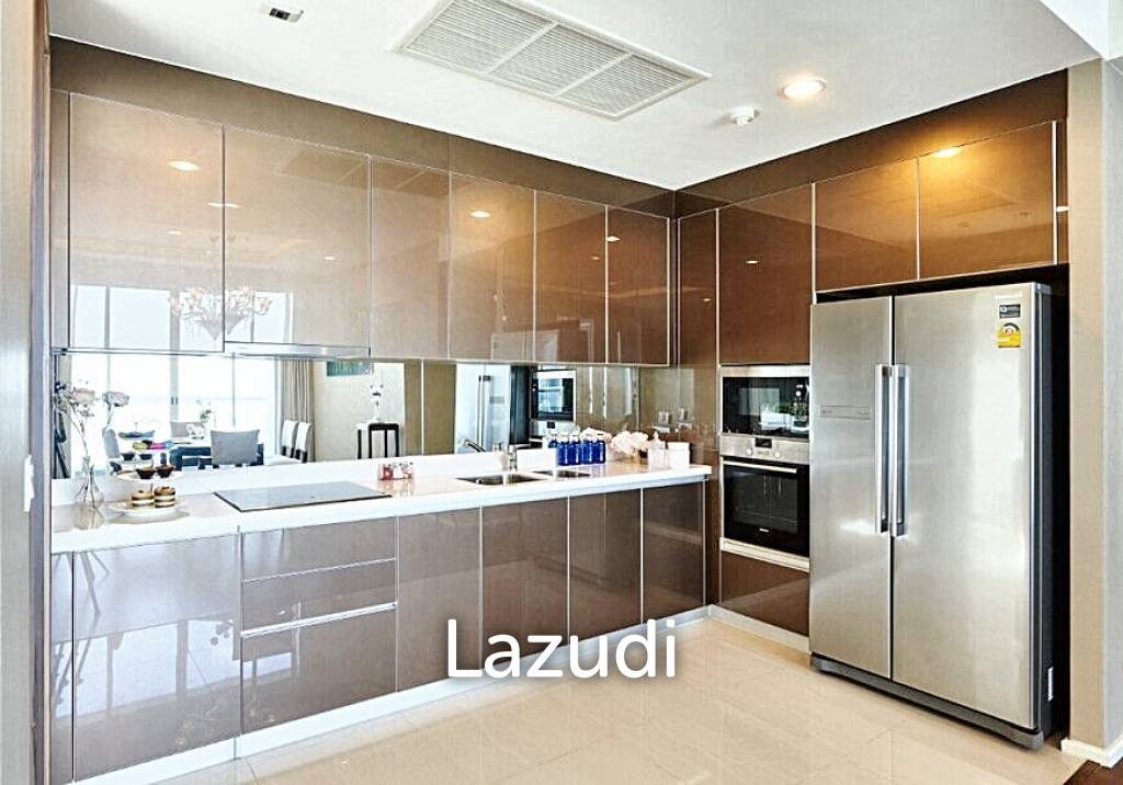 3 Bed 160 SQ.M Menam Residences Condominium