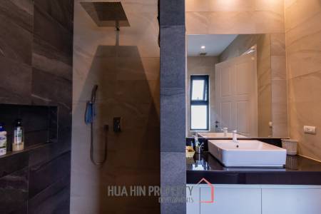 THE CLOUDS 1 : Luxurious Premium 4 Bed Villa for Sale