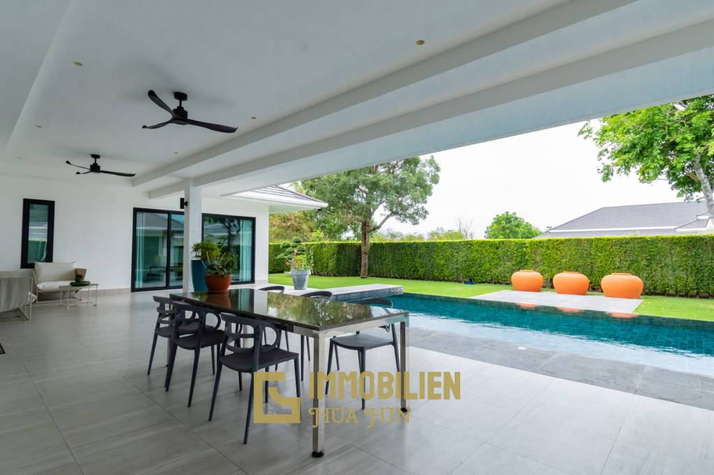 THE CLOUDS 1 : Luxurious Premium 4 Bed Villa for Sale