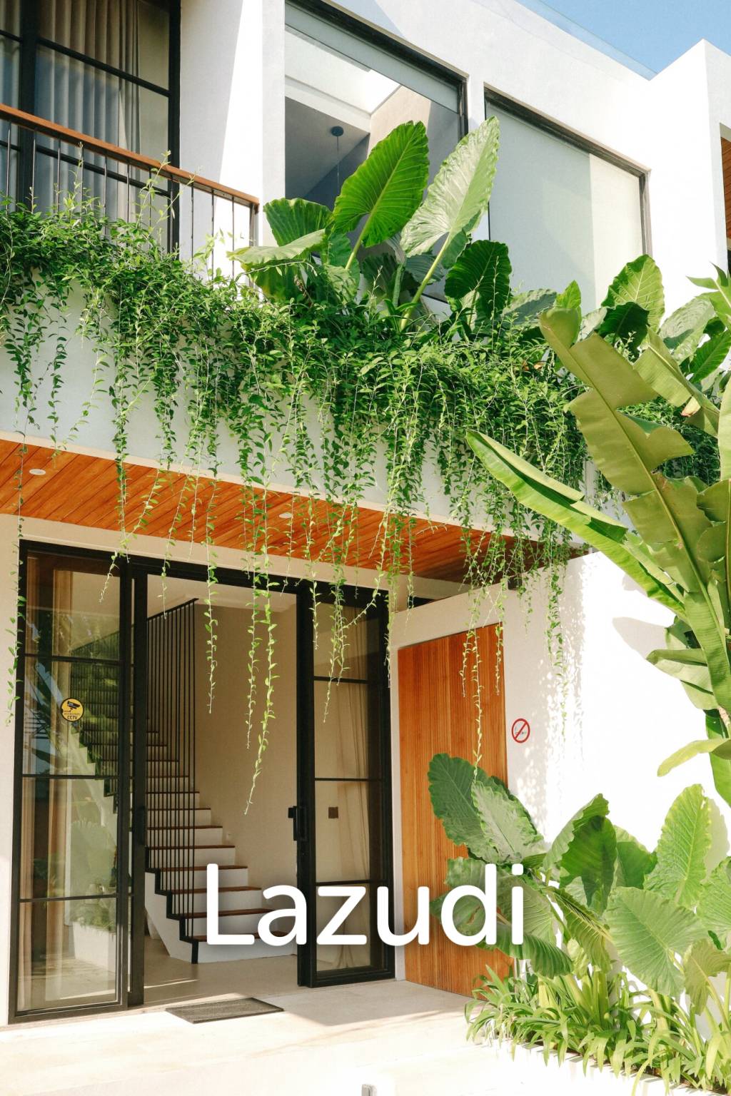 CONTEMPORARY VILLA WITH RICE FIELD VIEWS IN PERERENAN