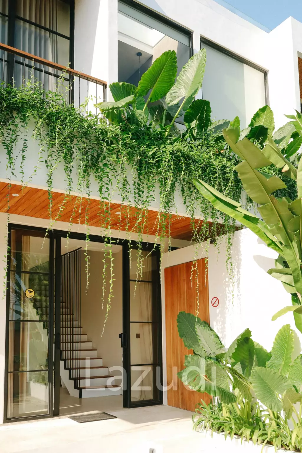 CONTEMPORARY VILLA WITH RICE FIELD VIEWS IN PERERENAN