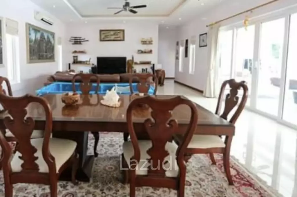 PALM VILLAS : Great Design 5 bed pool Villa (Finance Available)