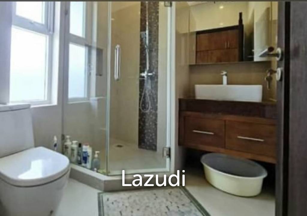 PALM VILLAS : Great Design 5 bed pool Villa (Finance Available)