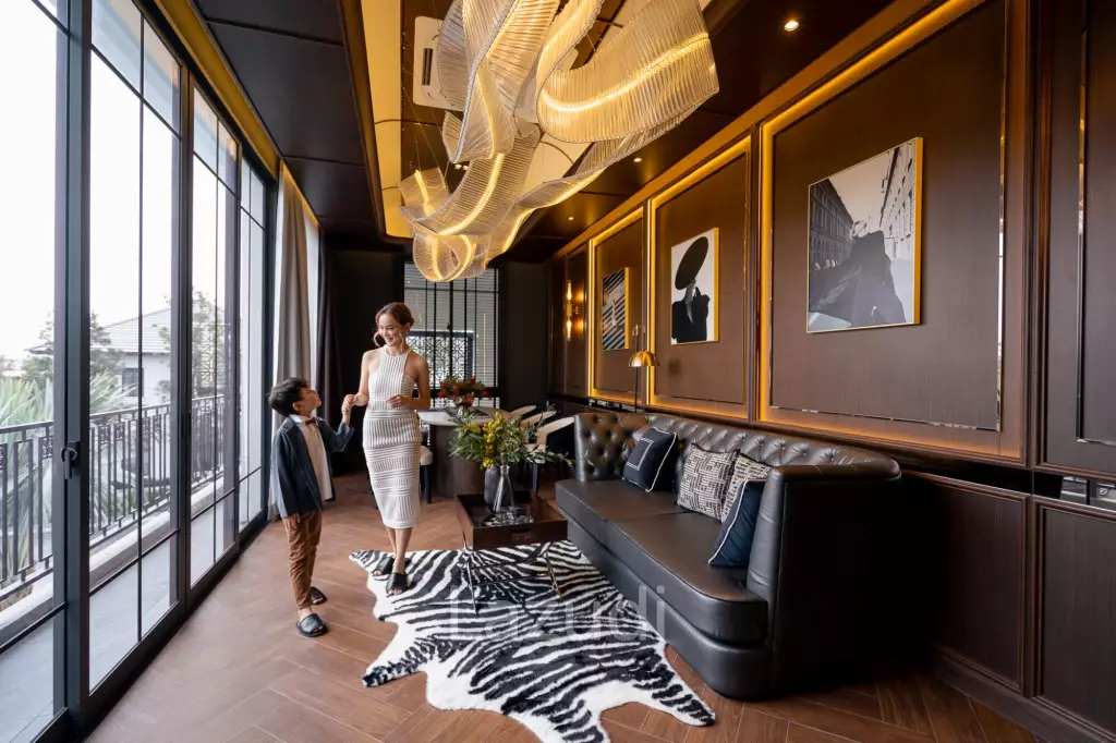 5 Bed 5 Bath 470 SQ.M The Palm Residences Watcharapol