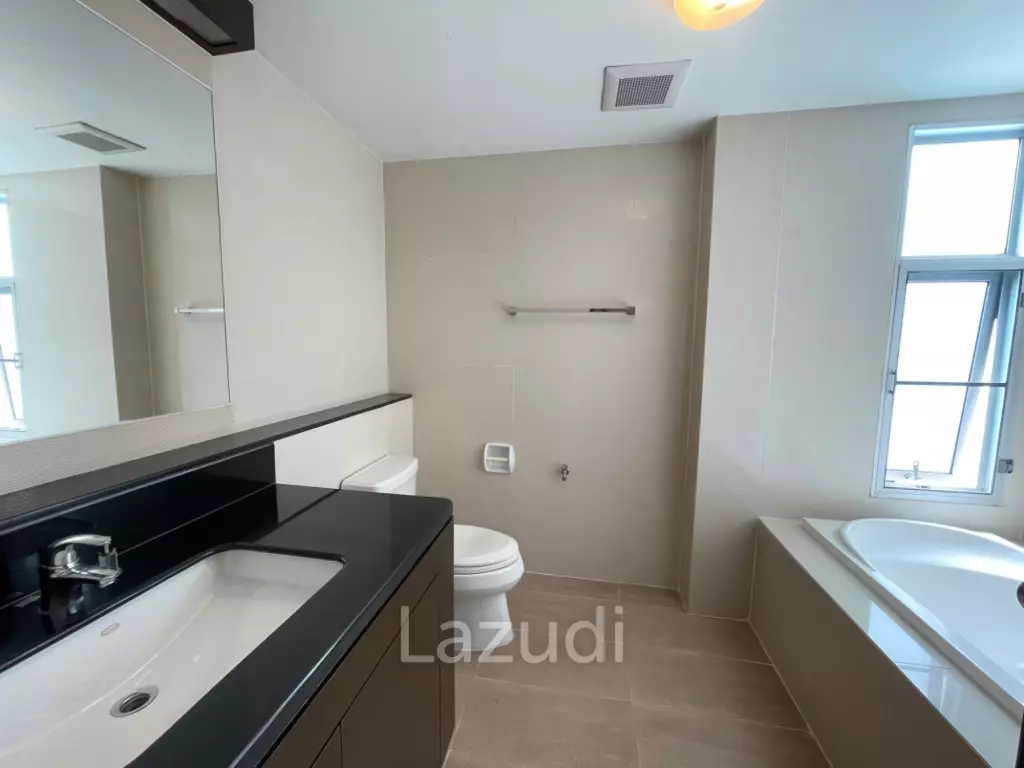 2 Bedroom 2 Bathroom 93 SQ.M Y.O. Place
