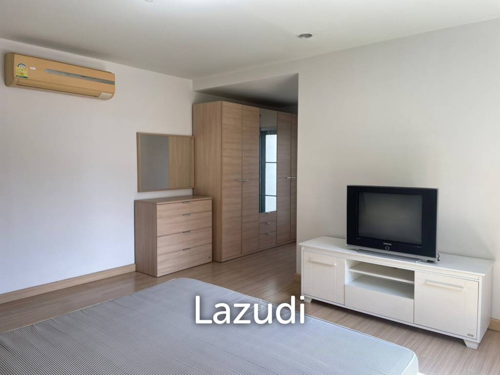 2 Bedroom 2 Bathroom 93 SQ.M Y.O. Place
