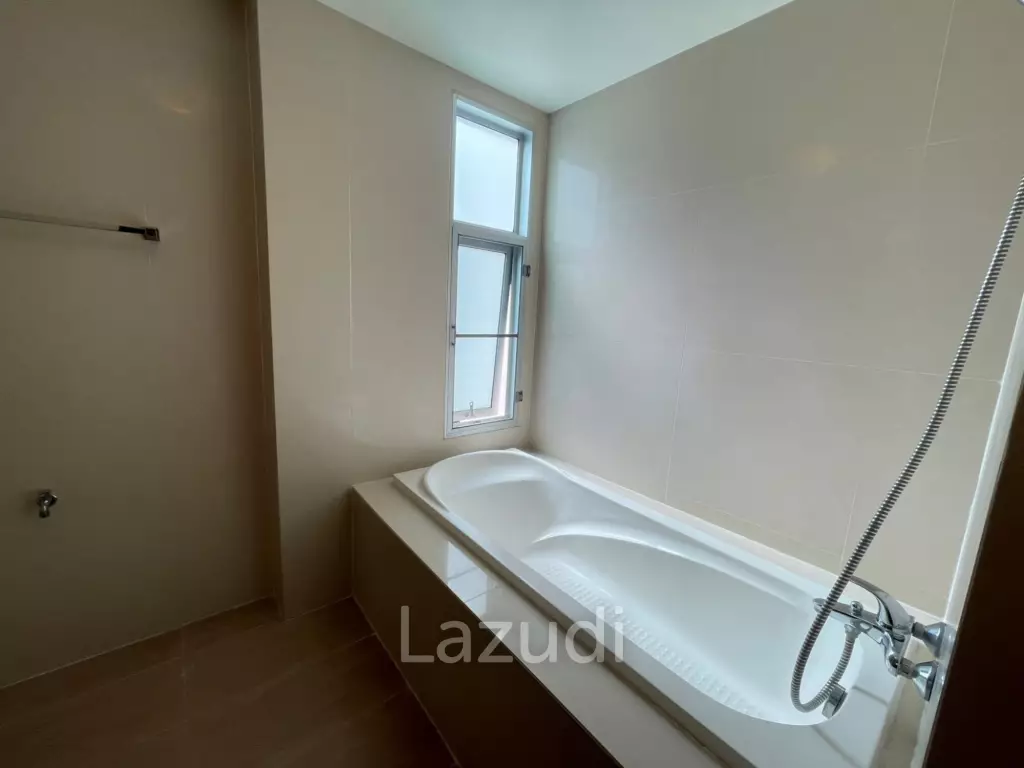 2 Bedroom 2 Bathroom 93 SQ.M Y.O. Place