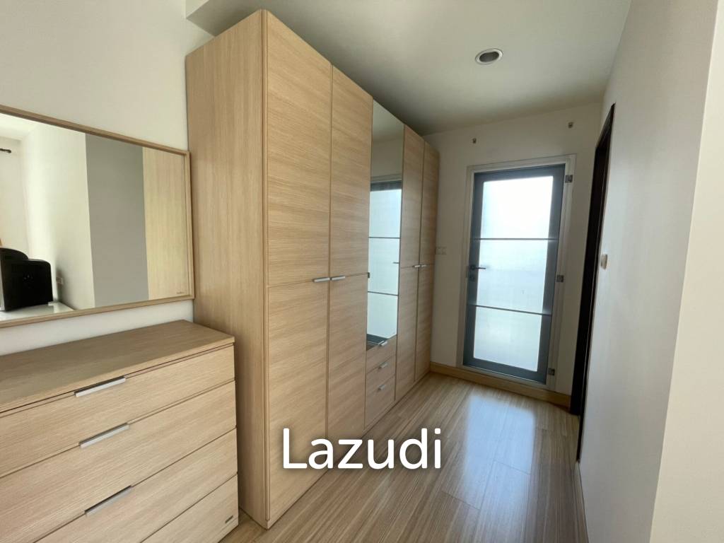 2 Bedroom 2 Bathroom 93 SQ.M Y.O. Place