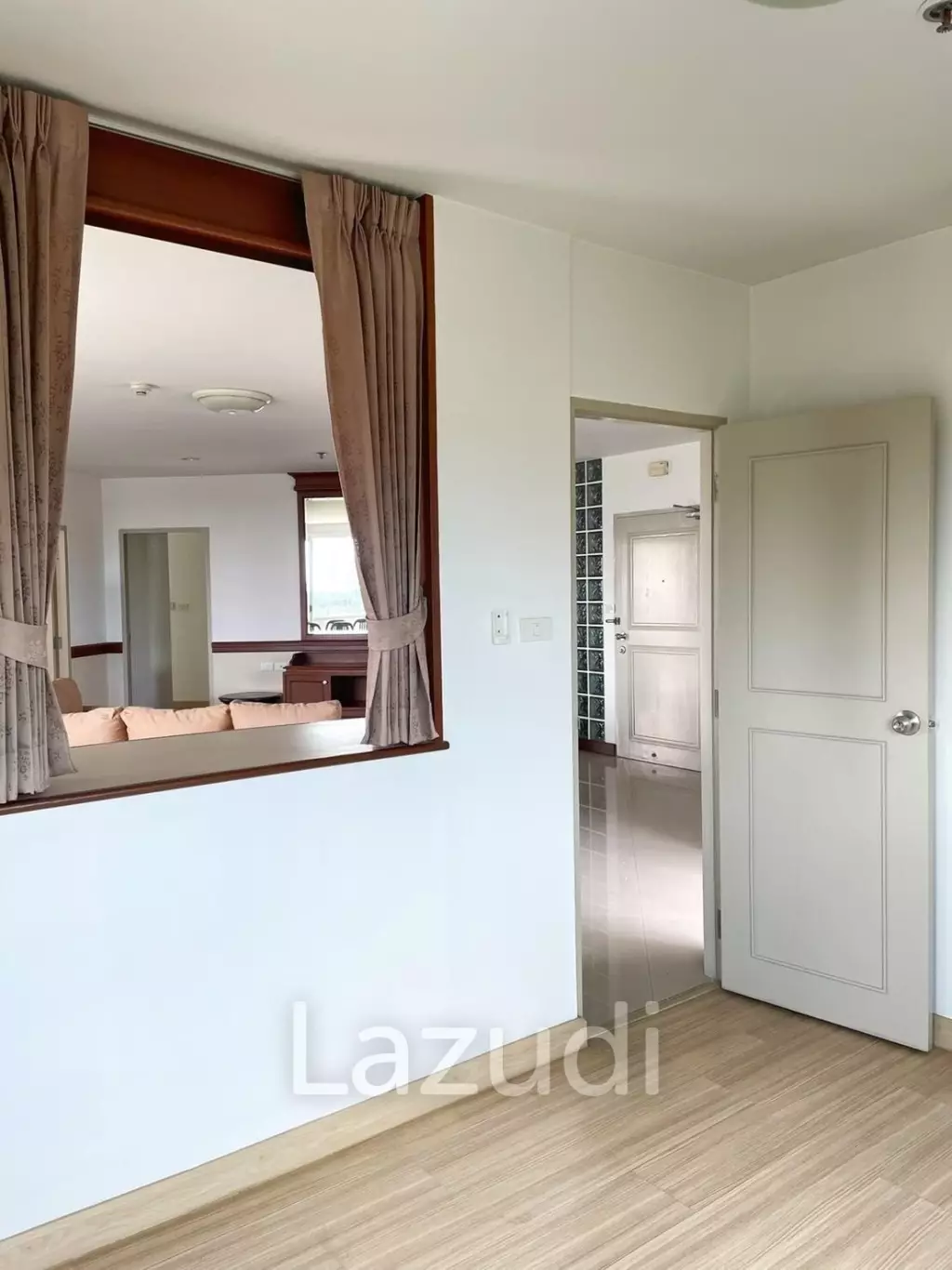 3 Bedroom 2 Bathroom 165 SQ.M P.W.T Mansion