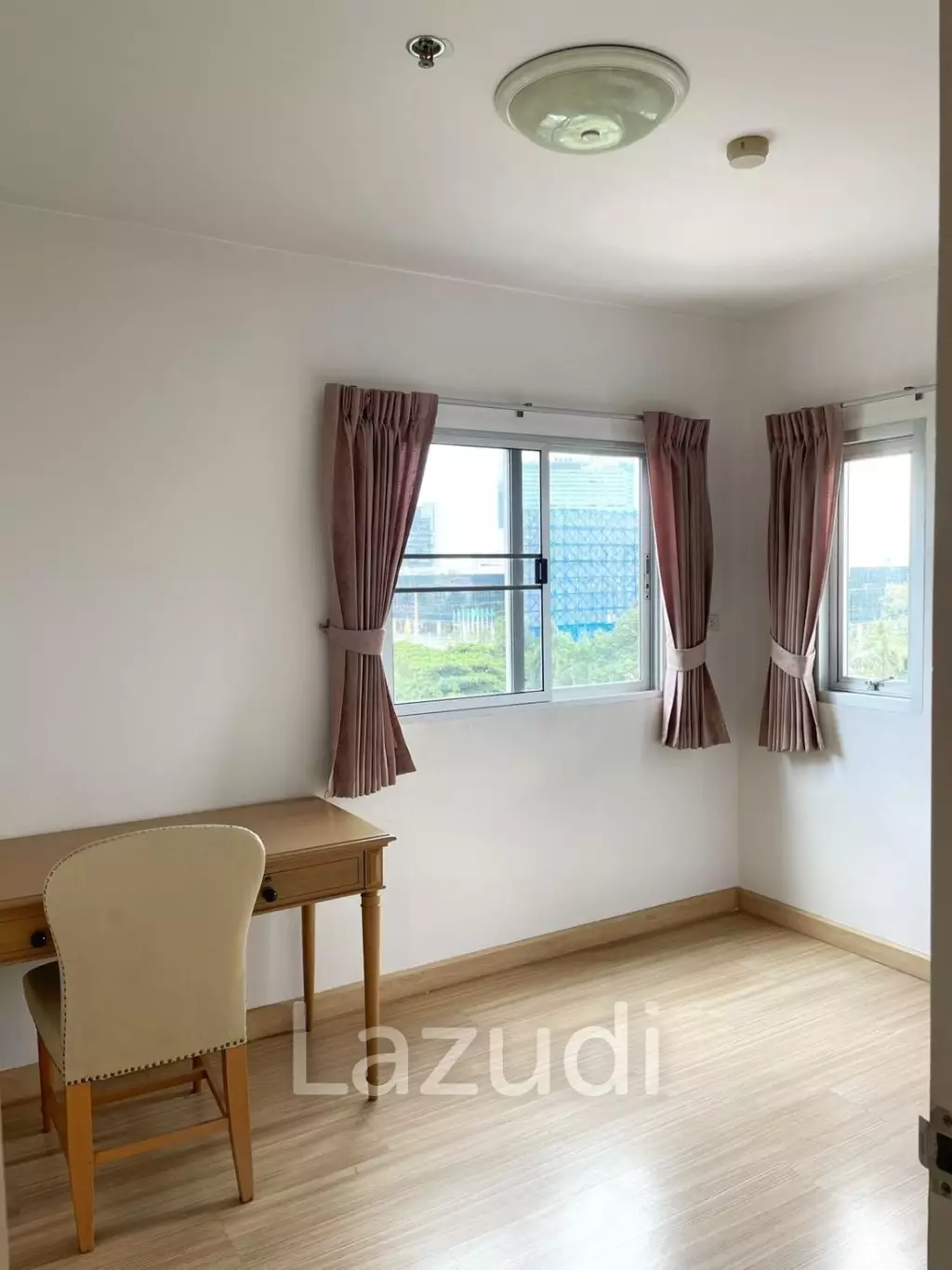 3 Bedroom 2 Bathroom 165 SQ.M P.W.T Mansion