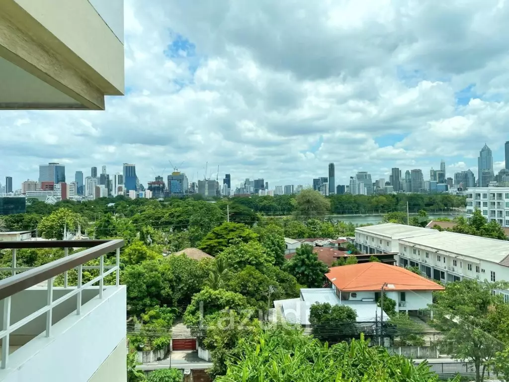 3 Bedroom 2 Bathroom 165 SQ.M P.W.T Mansion