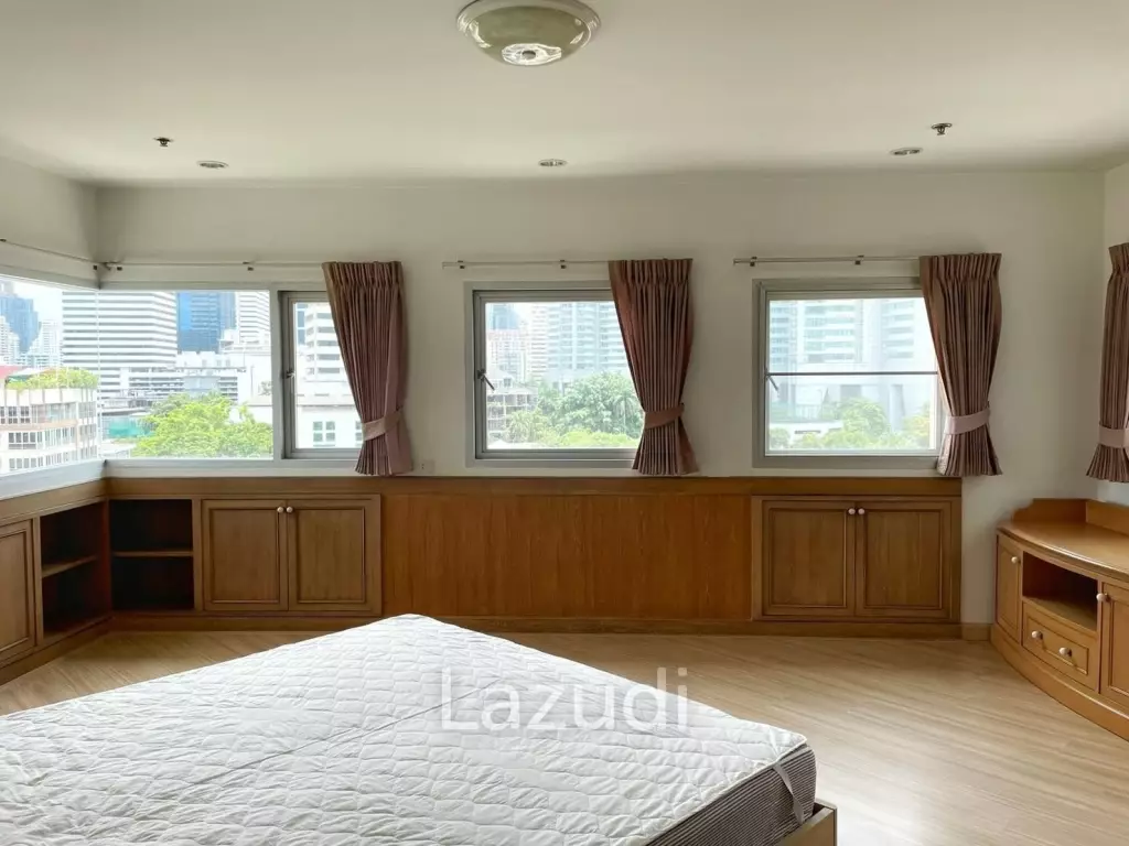3 Bedroom 2 Bathroom 165 SQ.M P.W.T Mansion