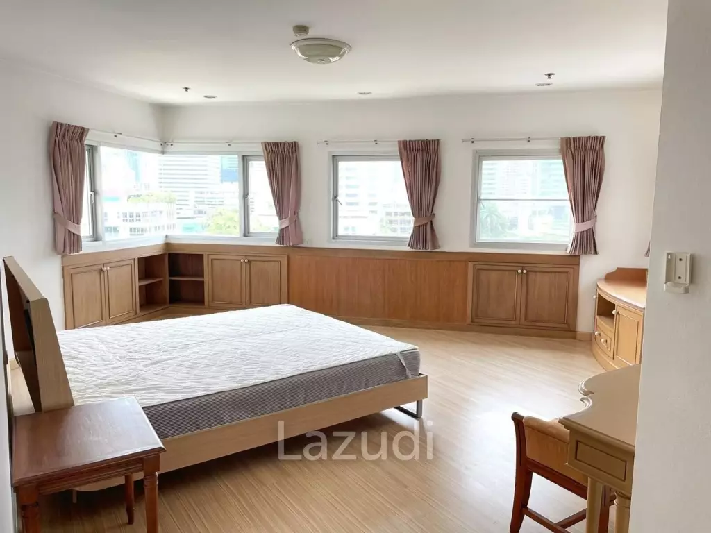 3 Bedroom 2 Bathroom 165 SQ.M P.W.T Mansion