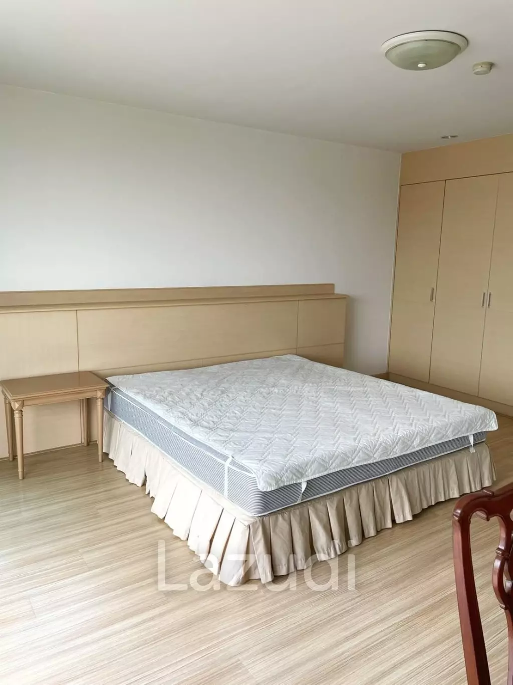 3 Bedroom 2 Bathroom 165 SQ.M P.W.T Mansion
