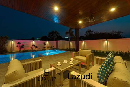 Luxurious 2 Story Pool Villa : 4 Bedrooms Plus 2 Bedroom Guest House