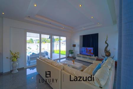 Luxurious 2 Story Pool Villa : 4 Bedrooms Plus 2 Bedroom Guest House