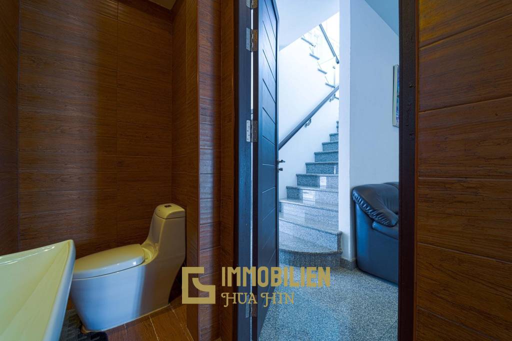 1,080 metro cuadrado 6 ` 8 Baño Villa de Venta