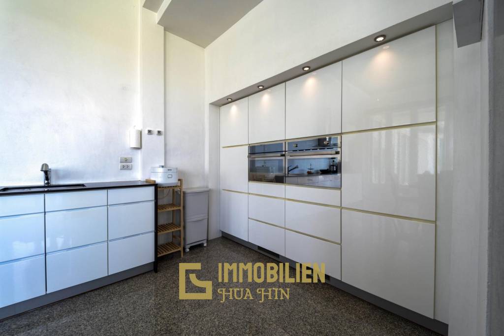 1,080 metro cuadrado 6 ` 8 Baño Villa de Venta