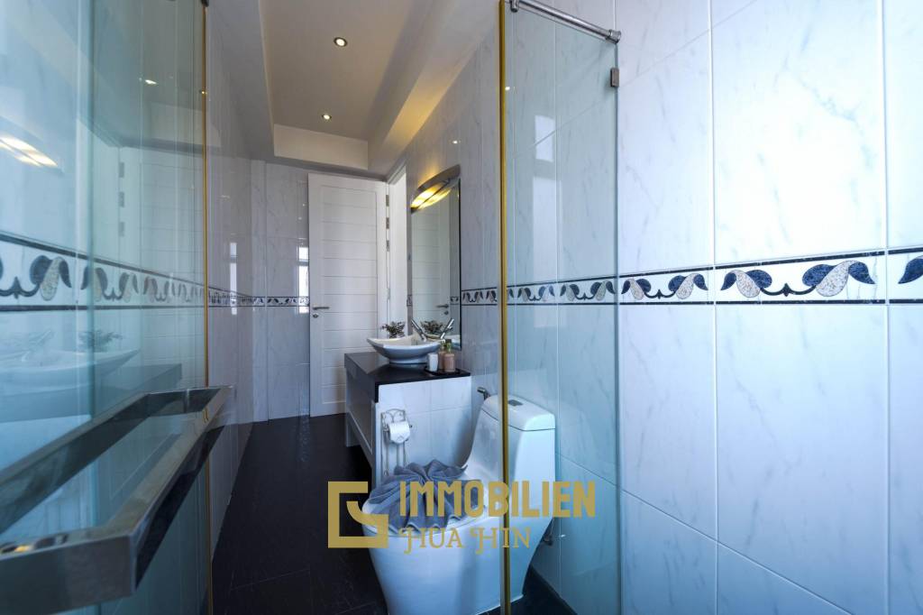 1,080 metro cuadrado 6 ` 8 Baño Villa de Venta