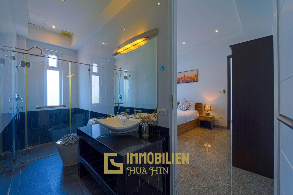 1,080 metro cuadrado 6 ` 8 Baño Villa de Venta