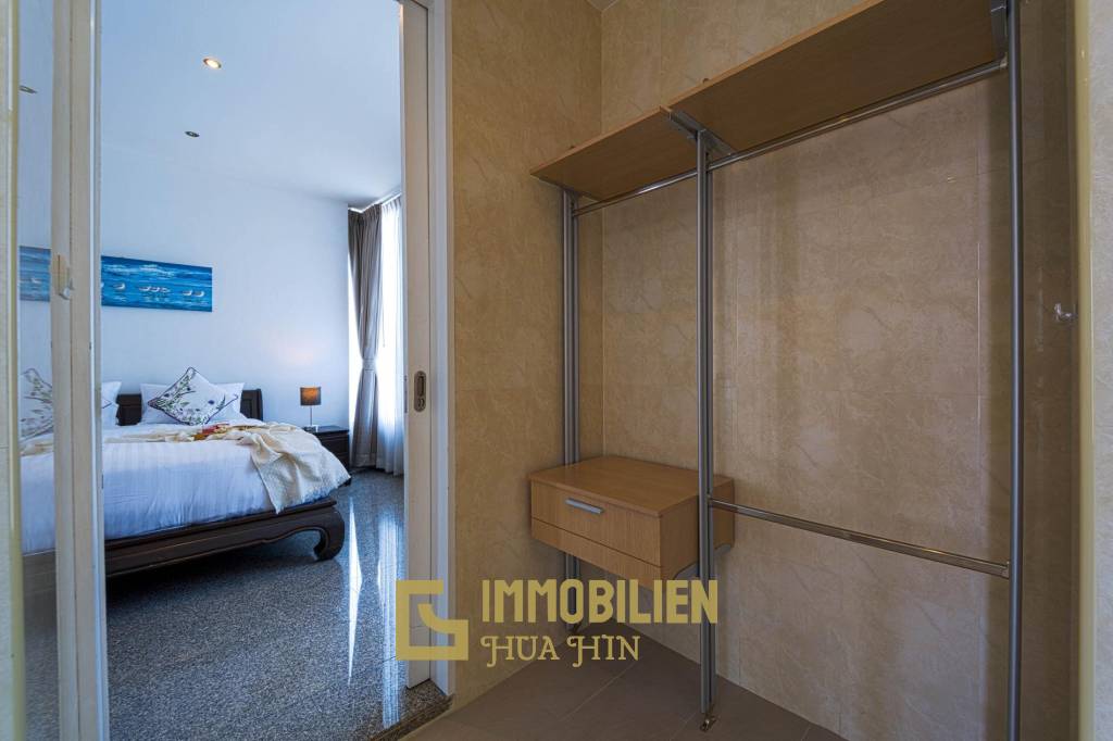 1,080 qm 6 Bett 8 Bad Villa Für Verkauf