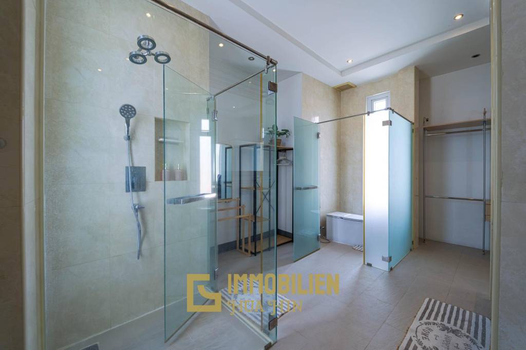 1,080 metro cuadrado 6 ` 8 Baño Villa de Venta