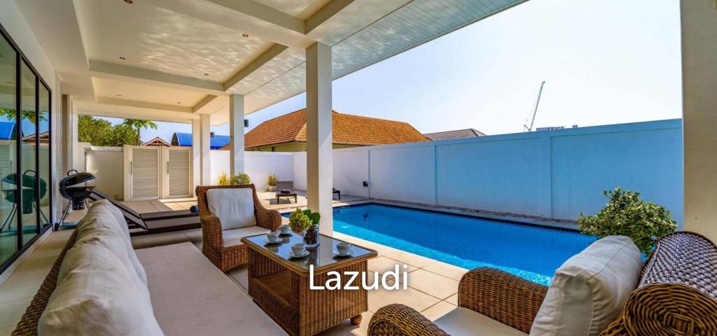 Luxurious 2 Story Pool Villa : 4 Bedrooms Plus 2 Bedroom Guest House