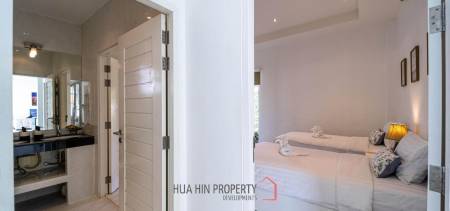 Luxurious 2 Story Pool Villa : 4 Bedrooms Plus 2 Bedroom Guest House