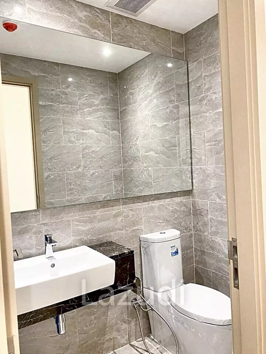 2 Bed 2 Bath 66 SQ.M ASHTON Asoke - Rama 9