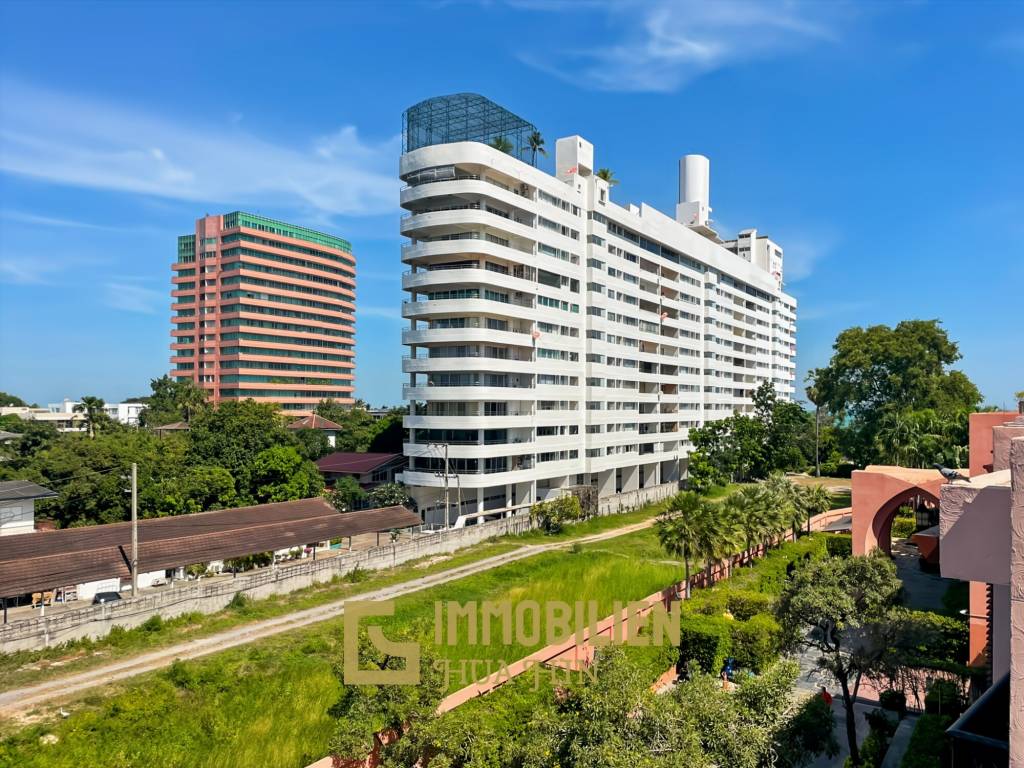 4. Stock / 52 qm Wohnfläche / komplett möbliert