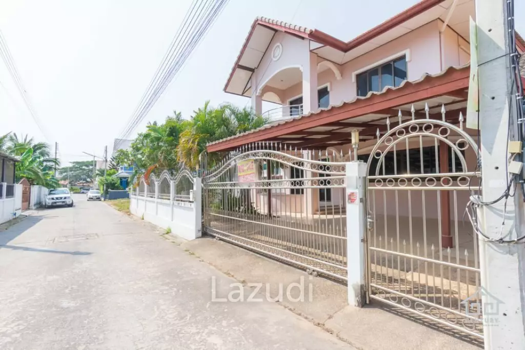 Nice 2 Storey 3 bed villa