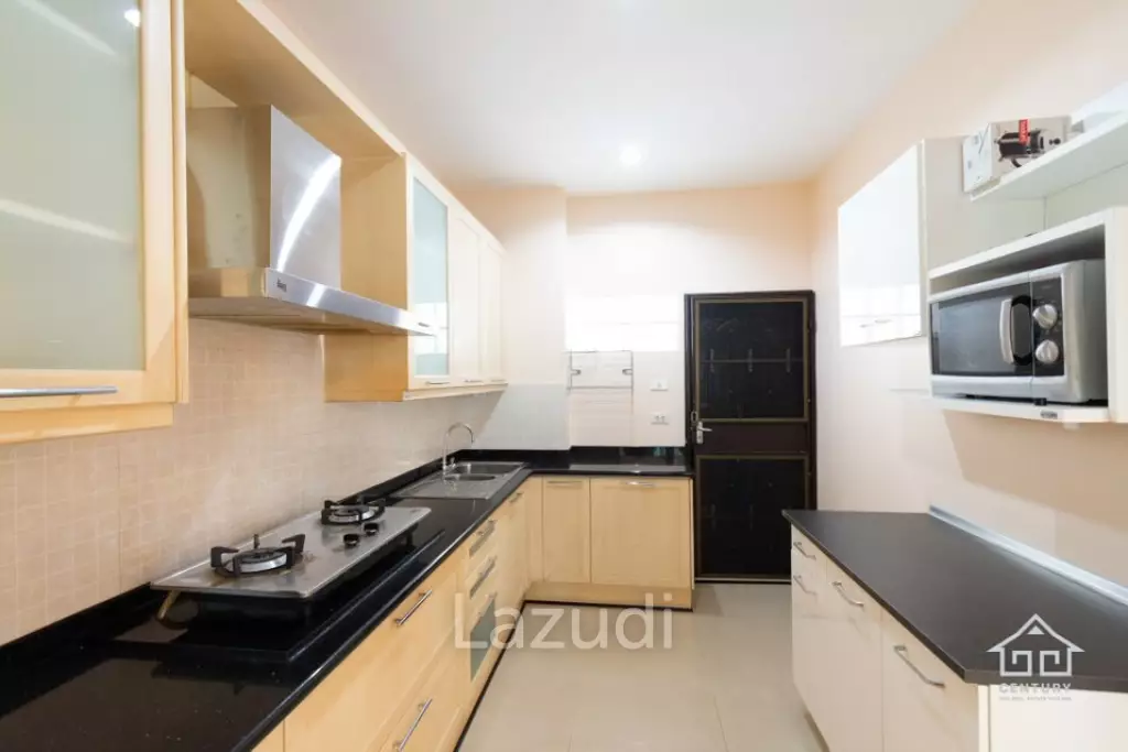 Nice 2 Storey 3 bed villa
