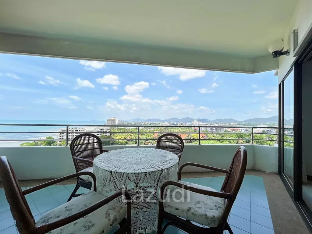 Palm Pavilion : 2 Bedroom Sea View Condo