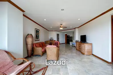 Palm Pavilion : 2 Bedroom Sea View Condo
