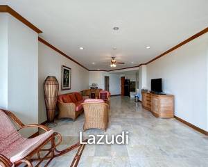 Palm Pavilion : 2 Bedroom Sea View Condo