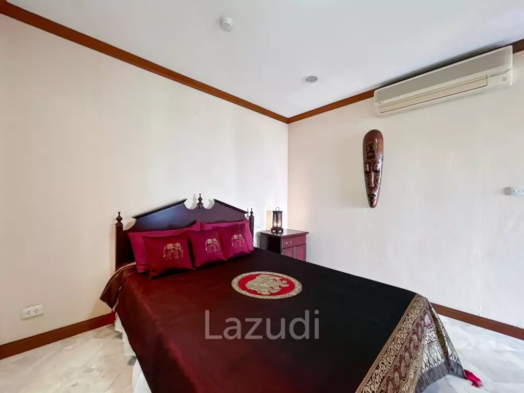 Palm Pavilion : 2 Bedroom Sea View Condo
