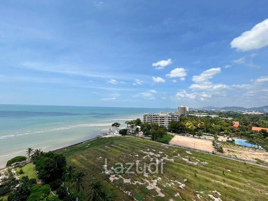 Palm Pavilion : 2 Bedroom Sea View Condo