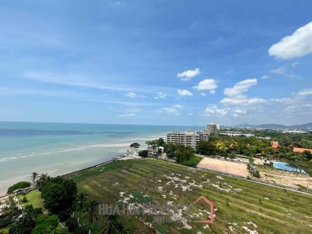 Palm Pavilion : 2 Bedroom Sea View Condo