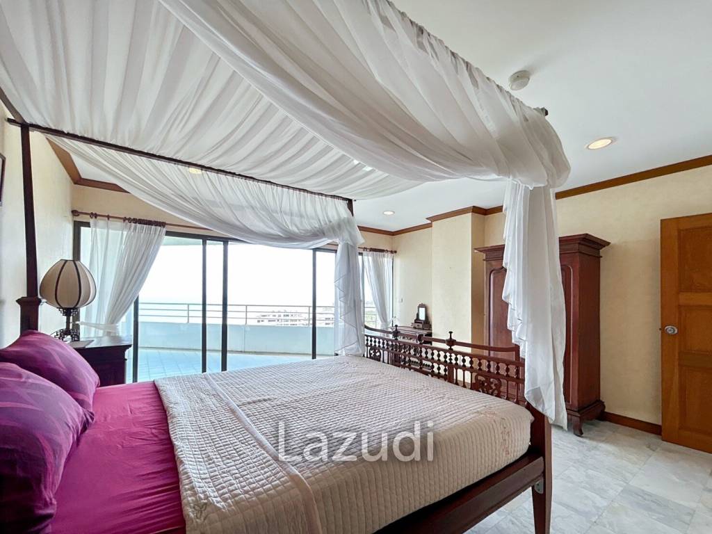 Palm Pavilion : 2 Bedroom Sea View Condo