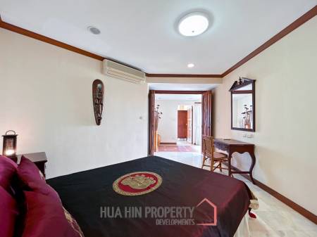 Palm Pavilion : 2 Bedroom Sea View Condo