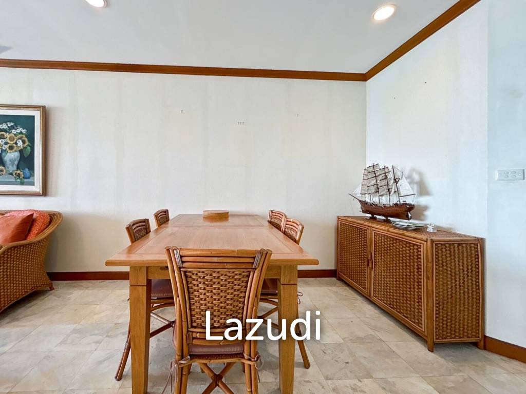 Palm Pavilion : 2 Bedroom Sea View Condo