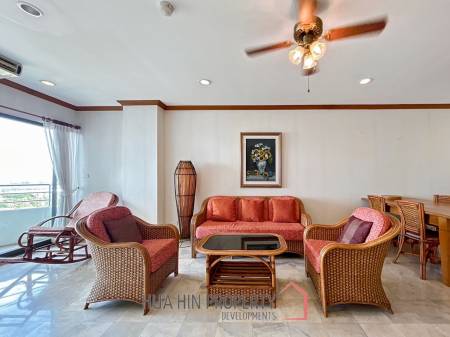 Palm Pavilion : 2 Bedroom Sea View Condo