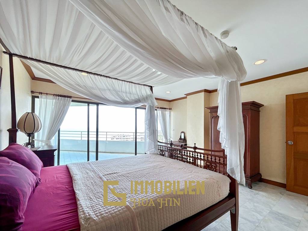 Palm Pavilion: 2 Bedroom Sea View Condo